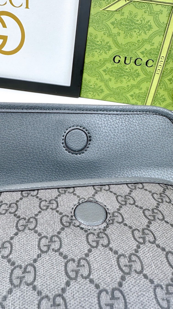 激安グッチバッグコピー着用イメージ